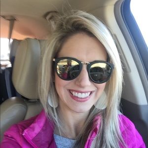 Meet your Posher, Meredith